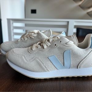 Brand new Veja Rio Branco beige sneakers size 9